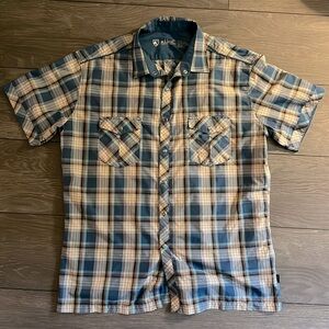Men’s Kuhl button down shirt